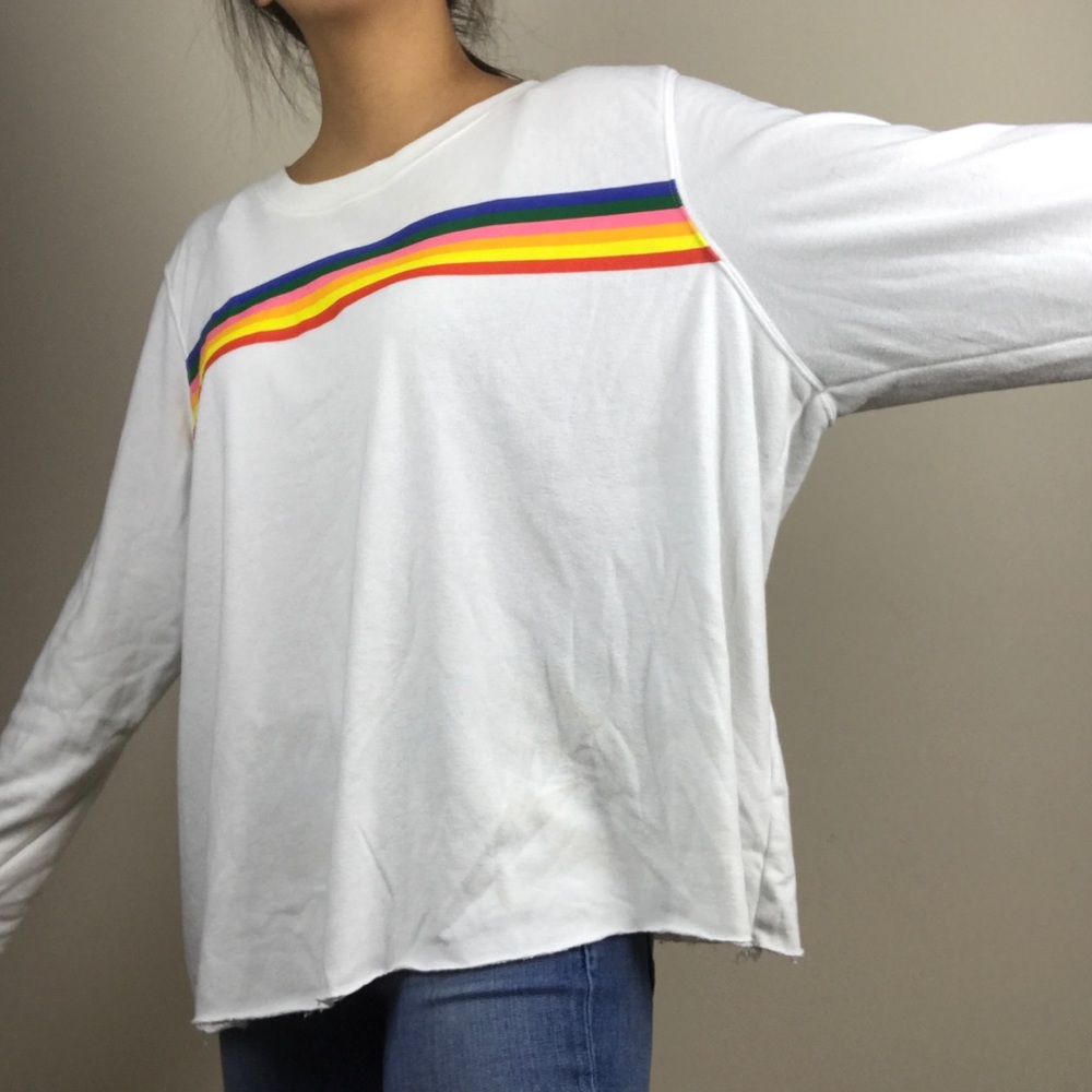 Cute rainbow sweater!! - Picture 4 of 8